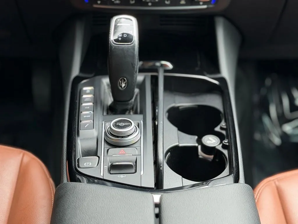 Maserati Levante photo 49