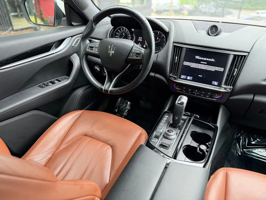 Maserati Levante photo 42