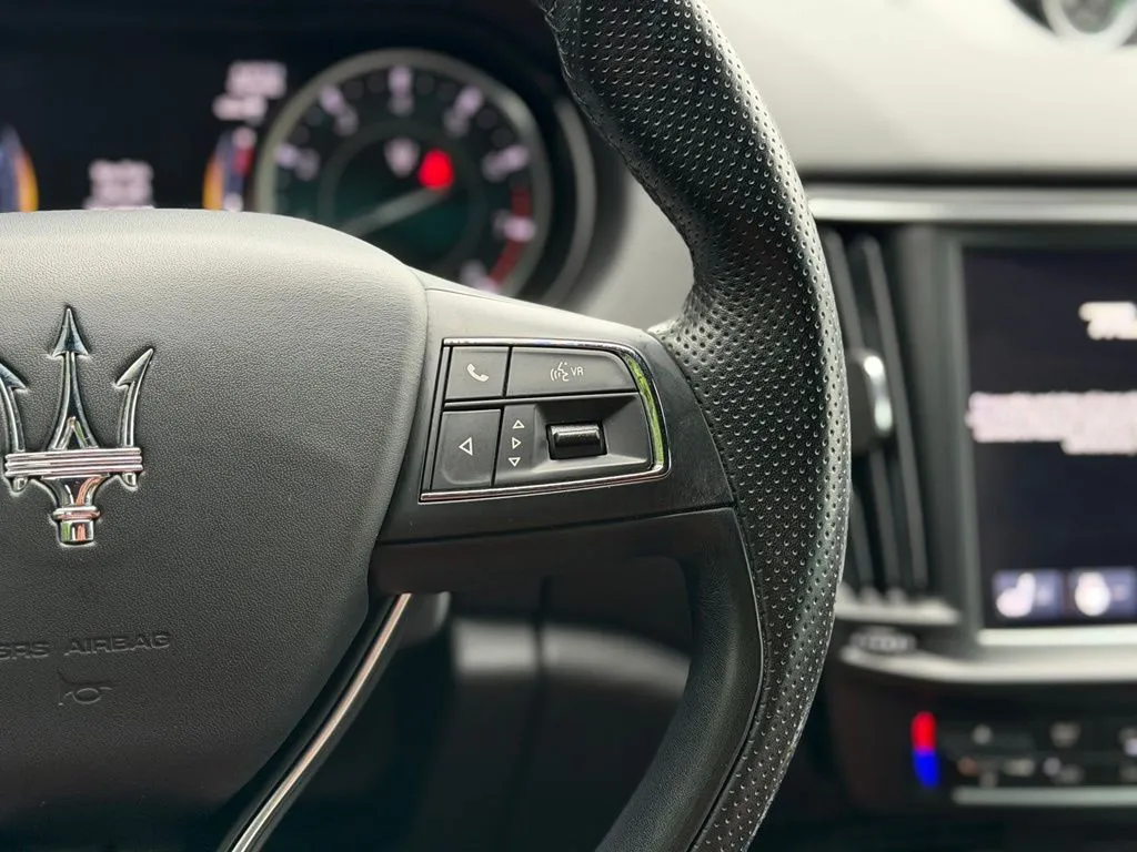Maserati Levante photo 46