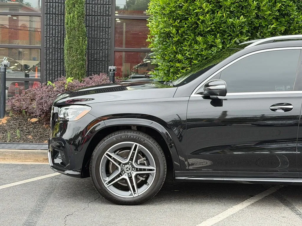 Mercedes-Benz GLS photo 10