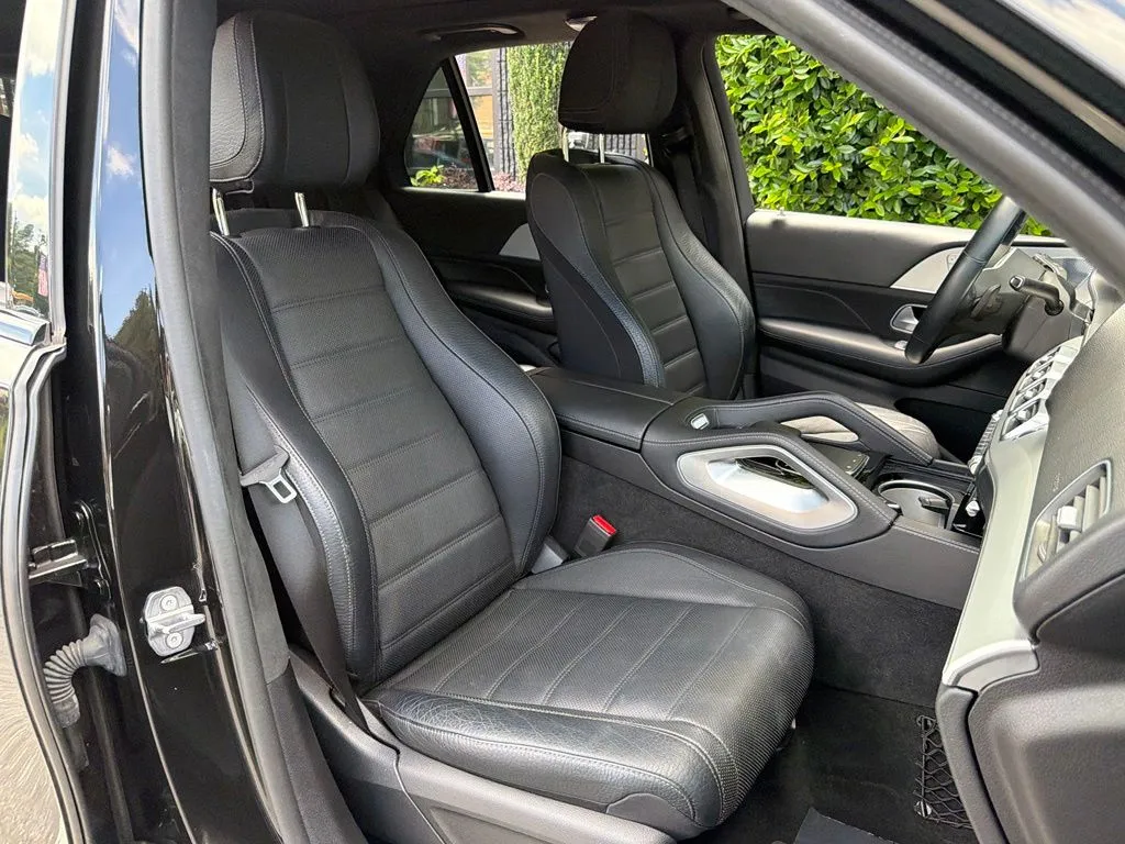 Mercedes-Benz GLE photo 34