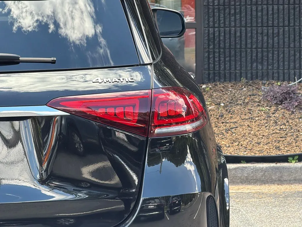 Mercedes-Benz GLE photo 16