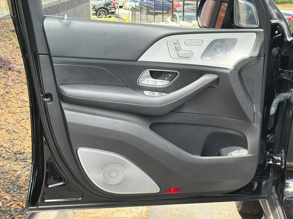 Mercedes-Benz GLE photo 27