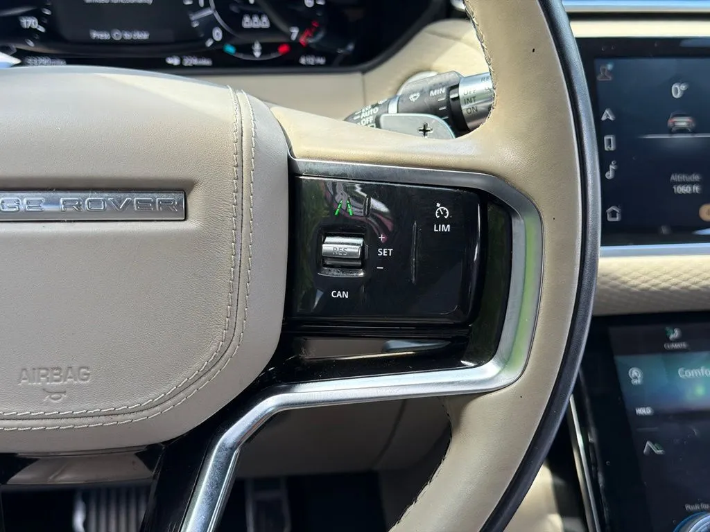 Land Rover Range Rover Velar photo 45