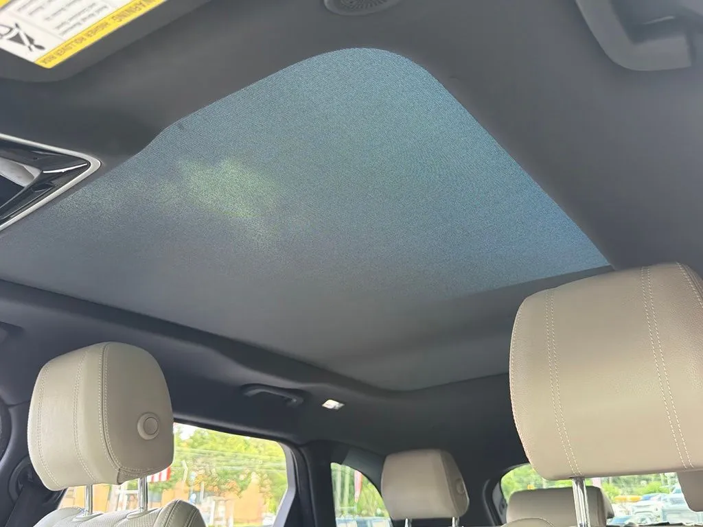 Land Rover Range Rover Velar photo 50