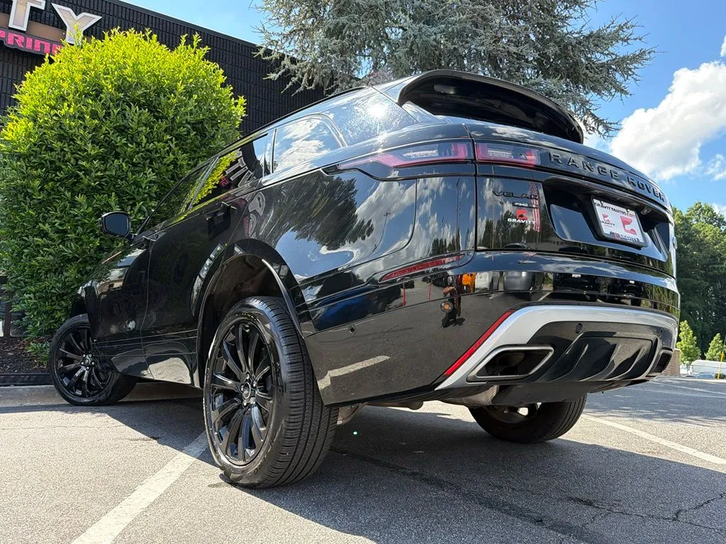 Land Rover Range Rover Velar photo 20