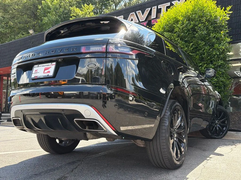 Land Rover Range Rover Velar photo 13