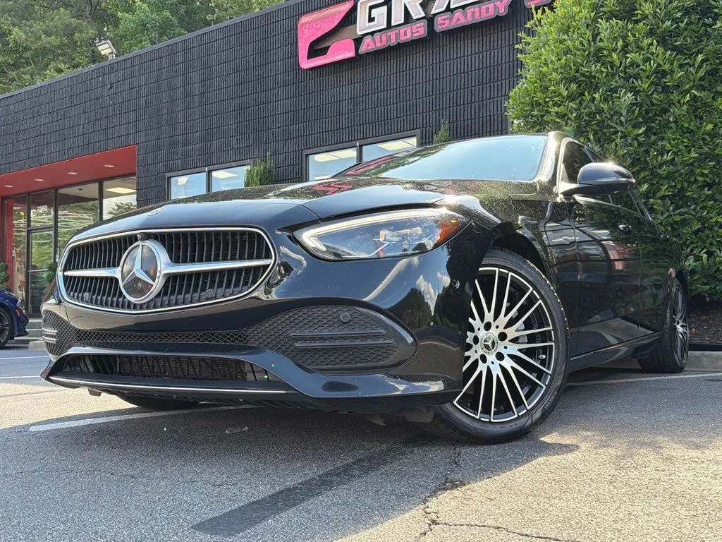 Mercedes-Benz C-Class photo 2
