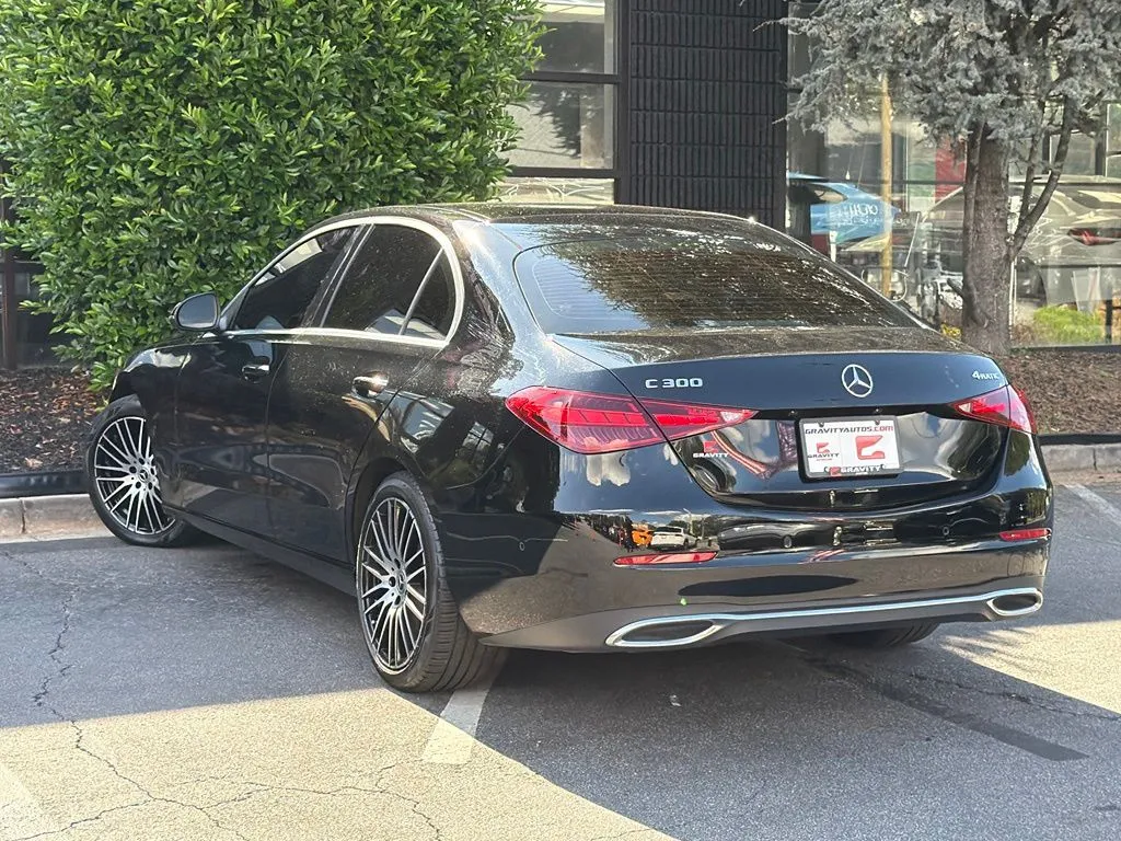 Mercedes-Benz C-Class photo 19