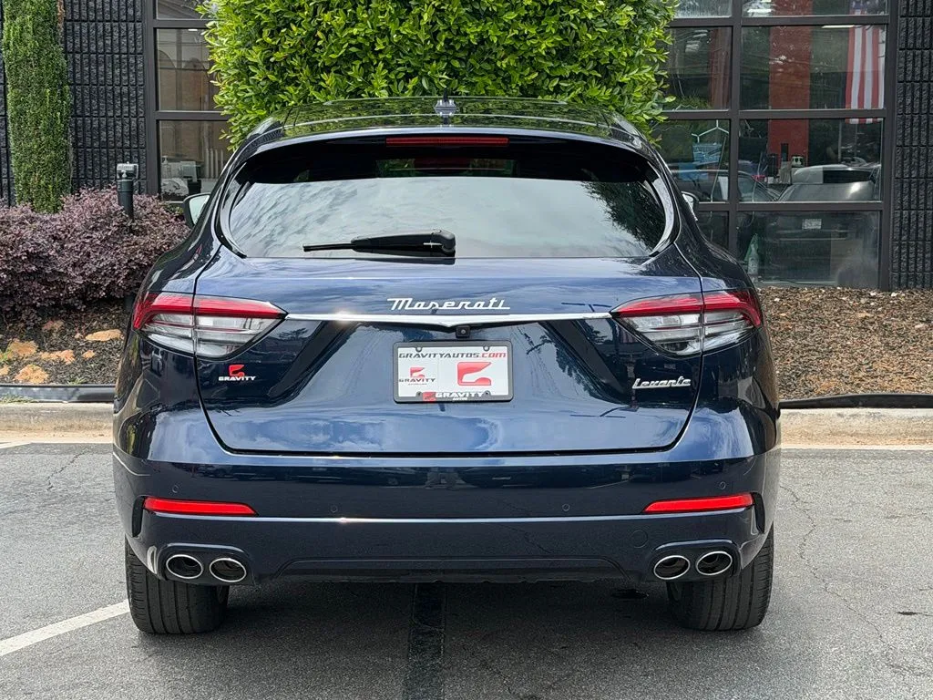 Maserati Levante photo 14