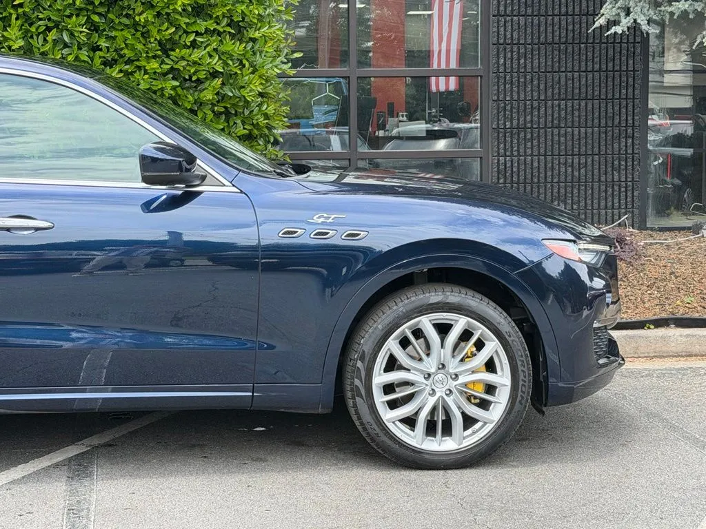 Maserati Levante photo 23