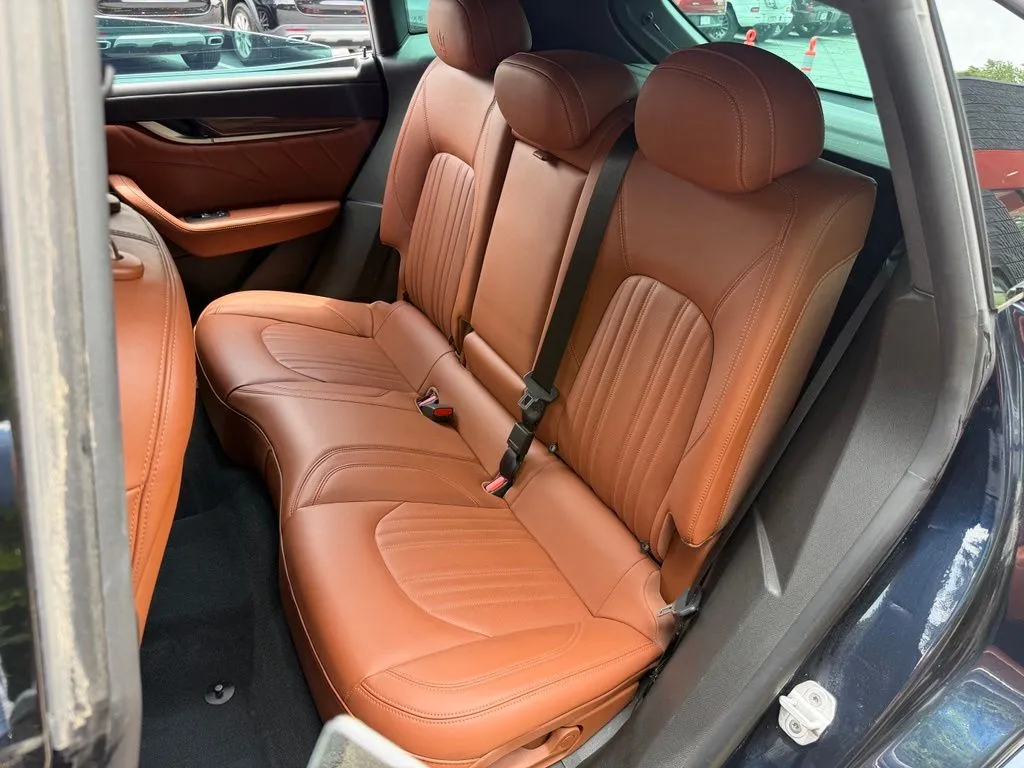 Maserati Levante photo 32