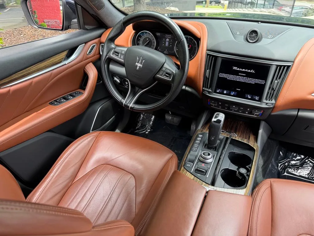 Maserati Levante photo 42