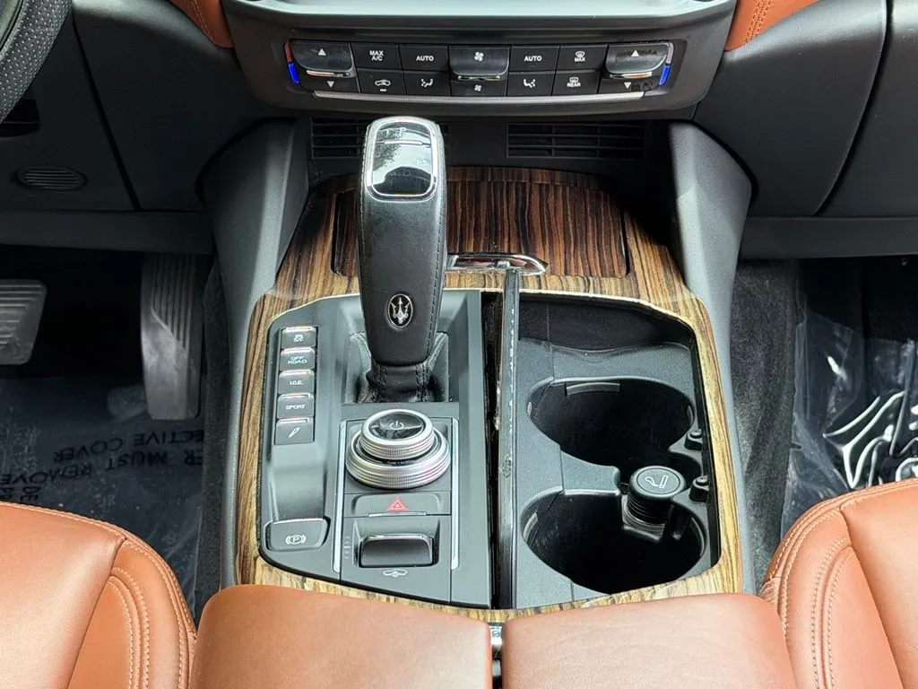 Maserati Levante photo 49
