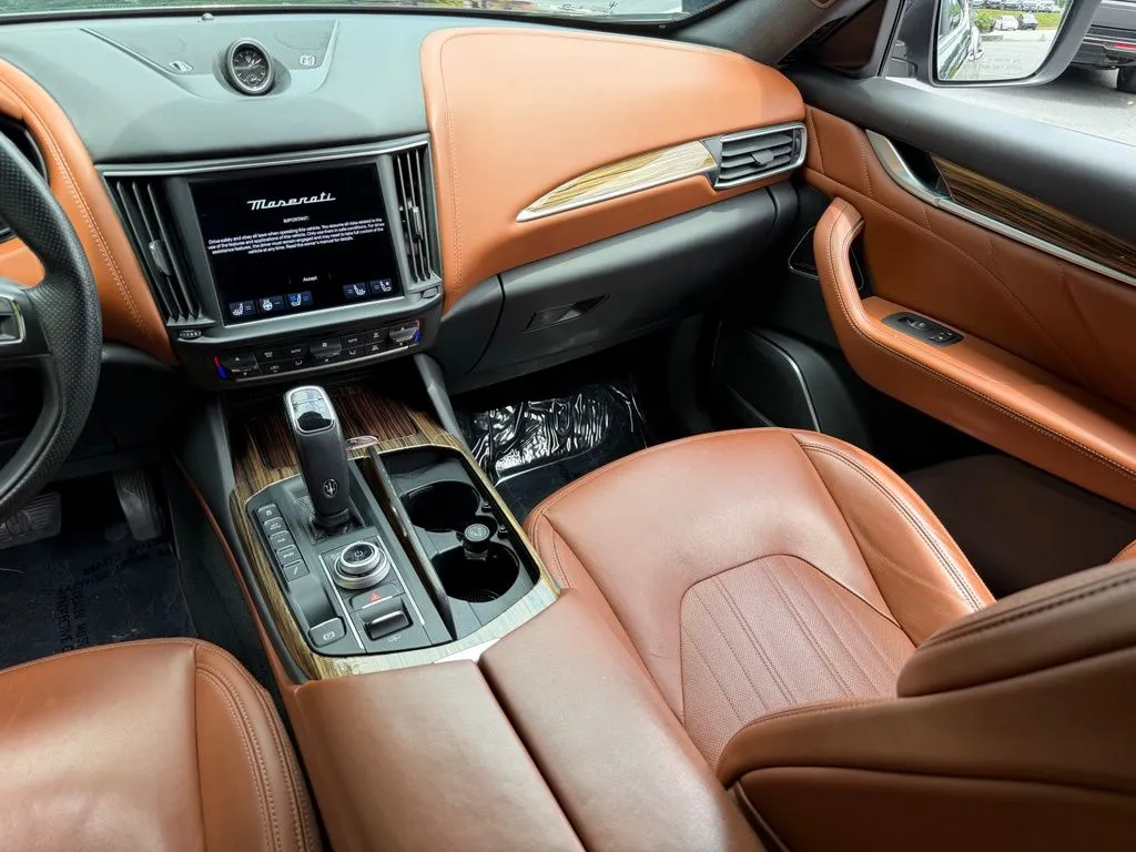 Maserati Levante photo 43