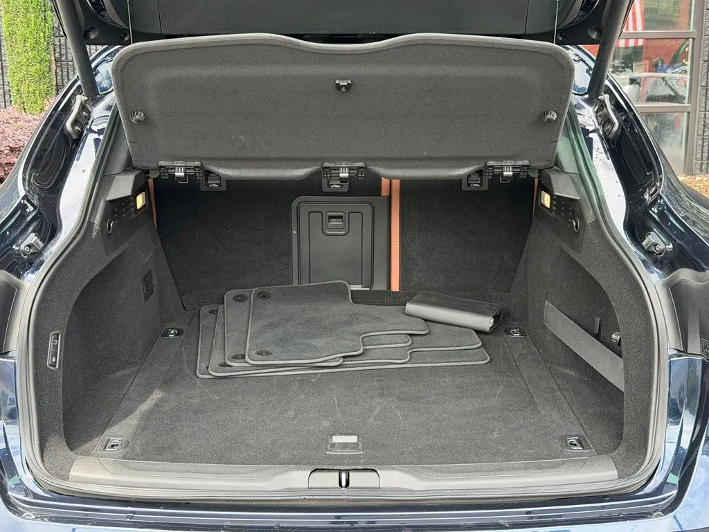 Maserati Levante photo 18