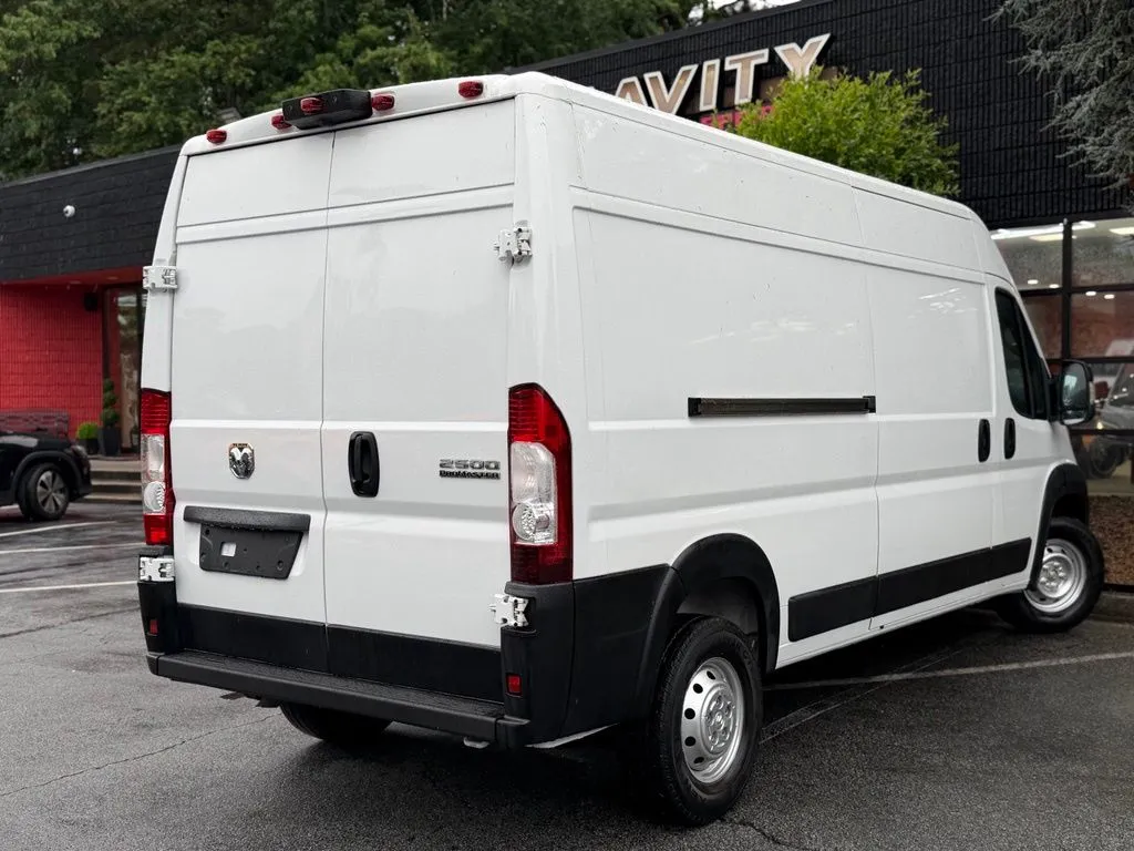 Ram ProMaster 2500 photo 12