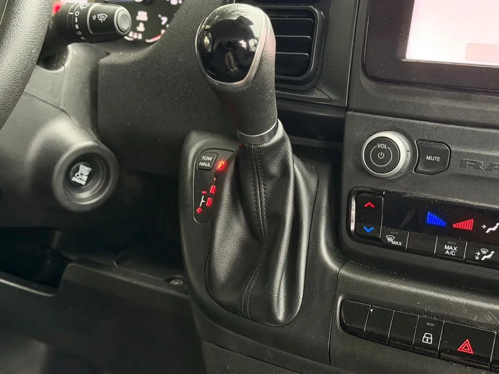 Ram ProMaster 2500 photo 42