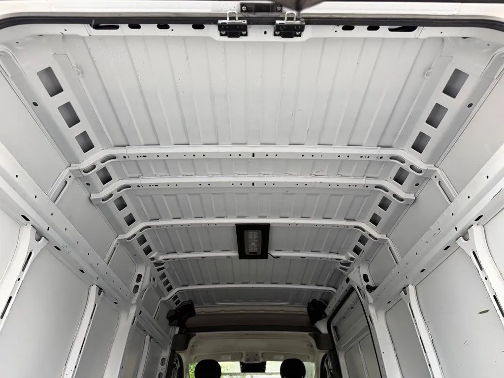 Ram ProMaster 2500 photo 20