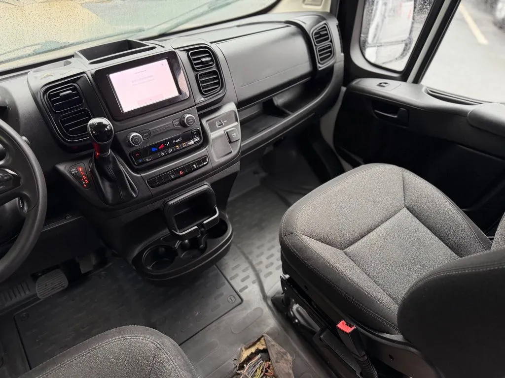 Ram ProMaster 2500 photo 36