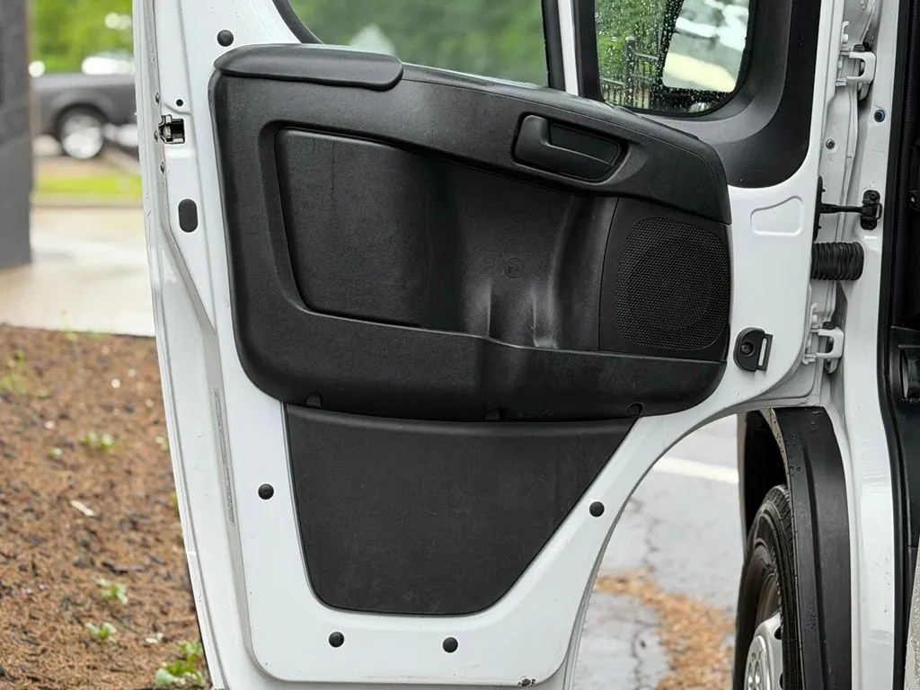 Ram ProMaster 2500 photo 29