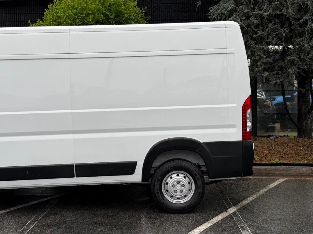 Ram ProMaster 2500 photo 11