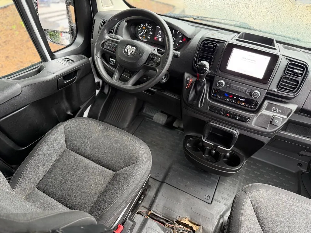 Ram ProMaster 2500 photo 35