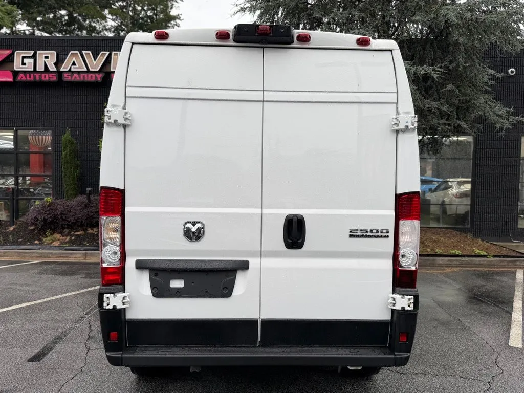 Ram ProMaster 2500 photo 14