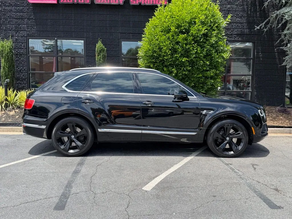 Bentley Bentayga photo 21