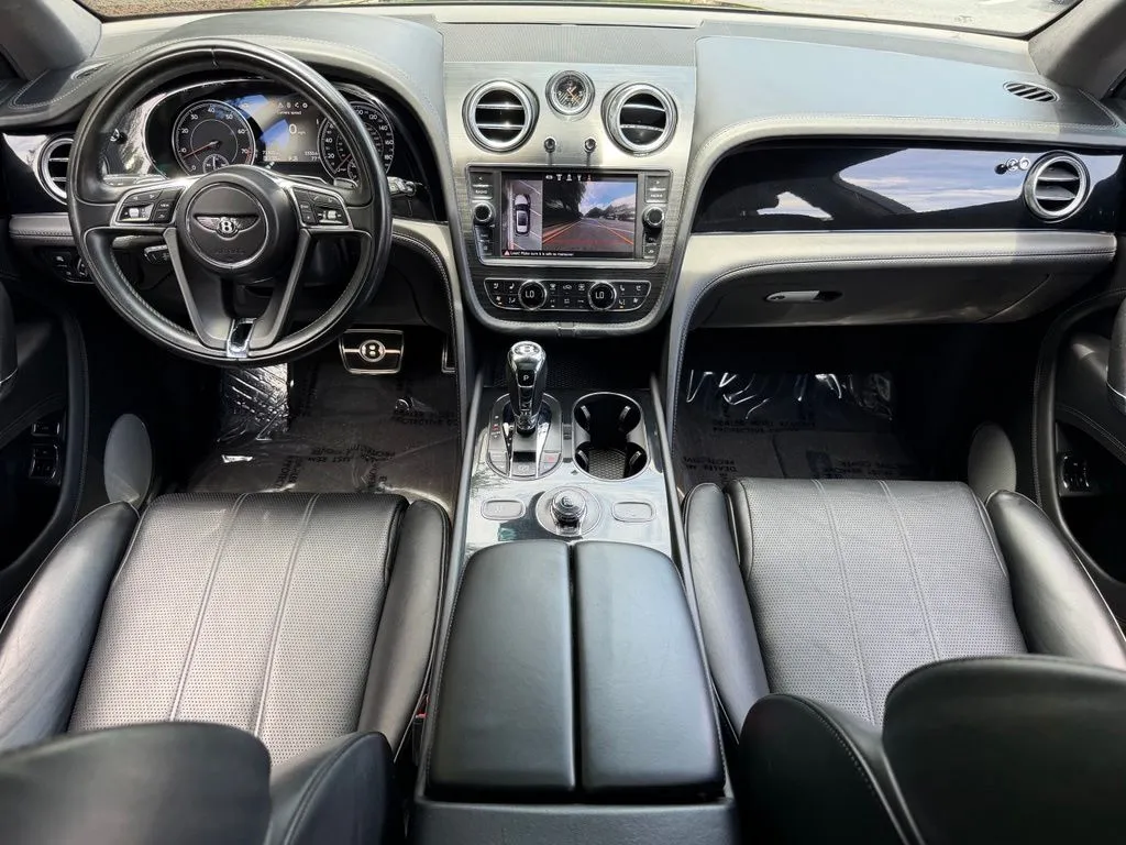 Bentley Bentayga photo 41