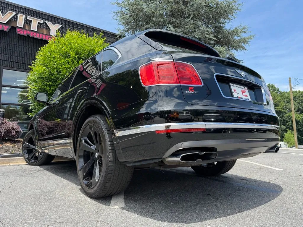 Bentley Bentayga photo 20