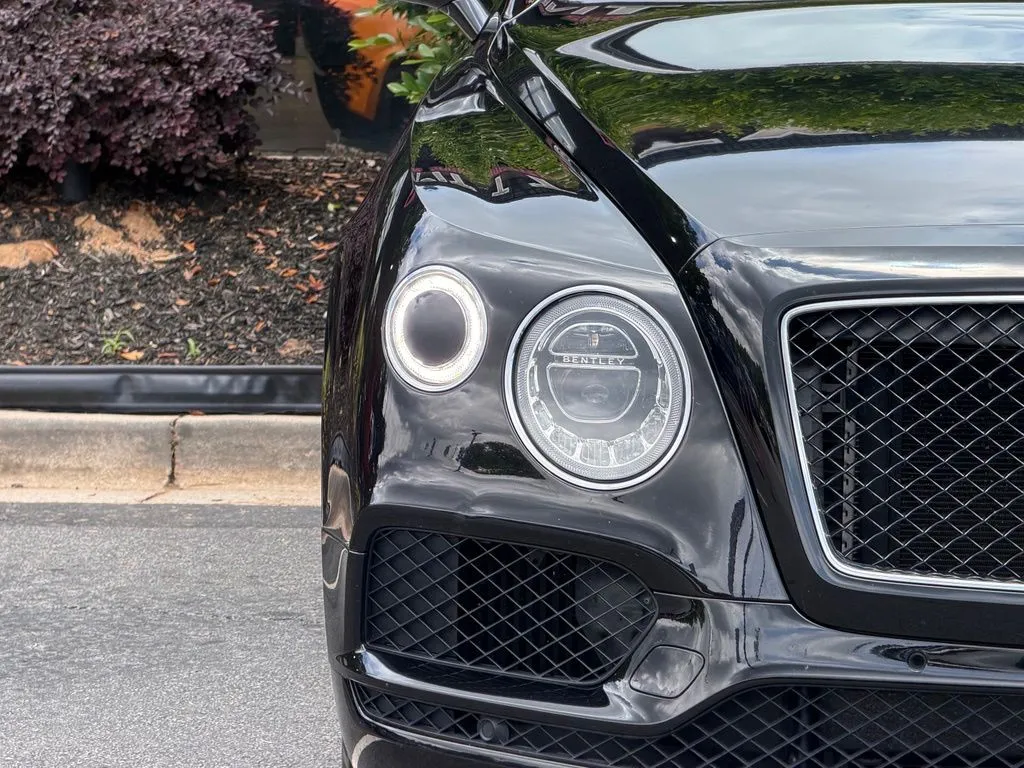 Bentley Bentayga photo 4