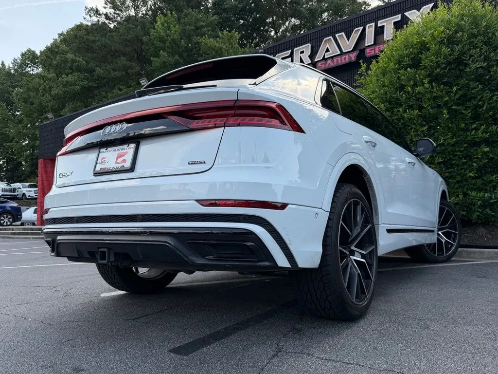 Audi Q8 photo 13