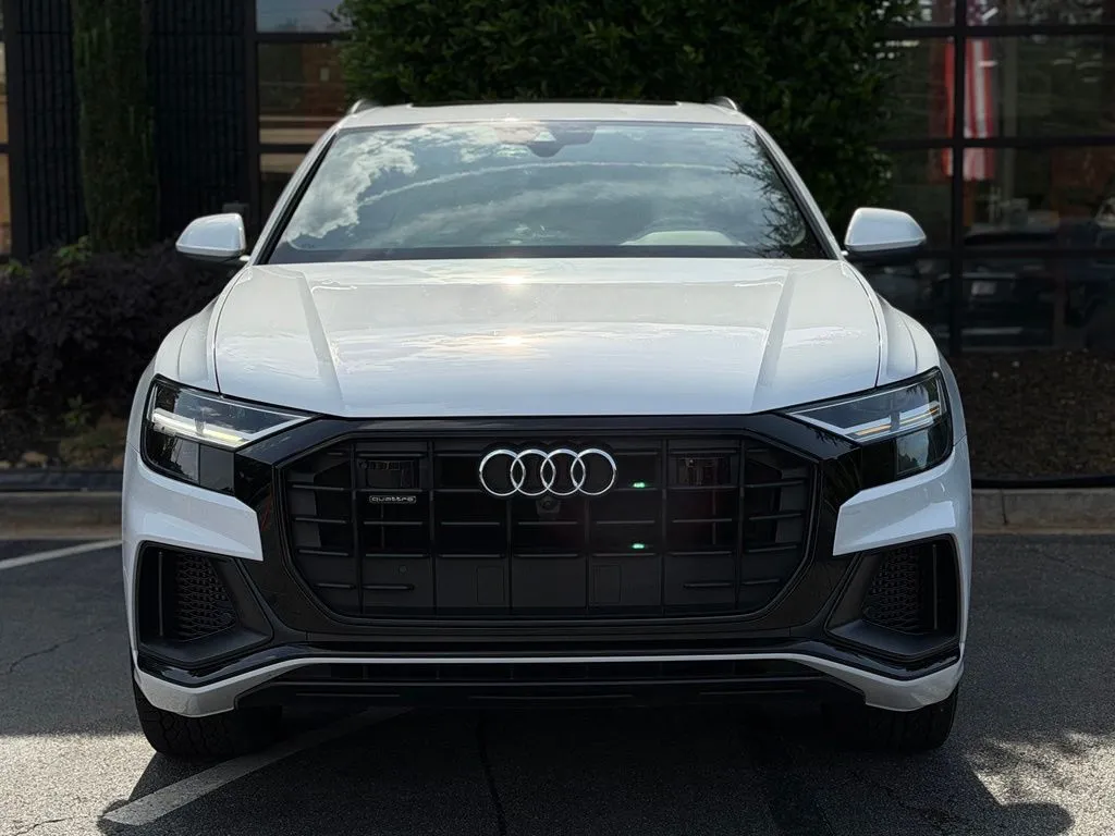 Audi Q8 photo 3