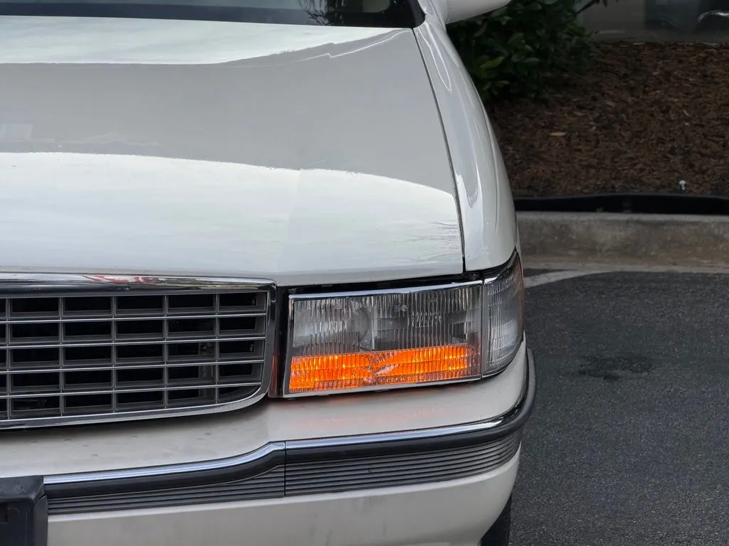Cadillac DeVille photo 5