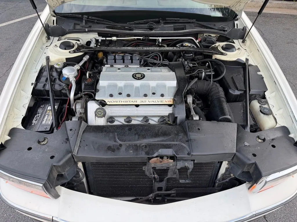 Cadillac DeVille photo 6