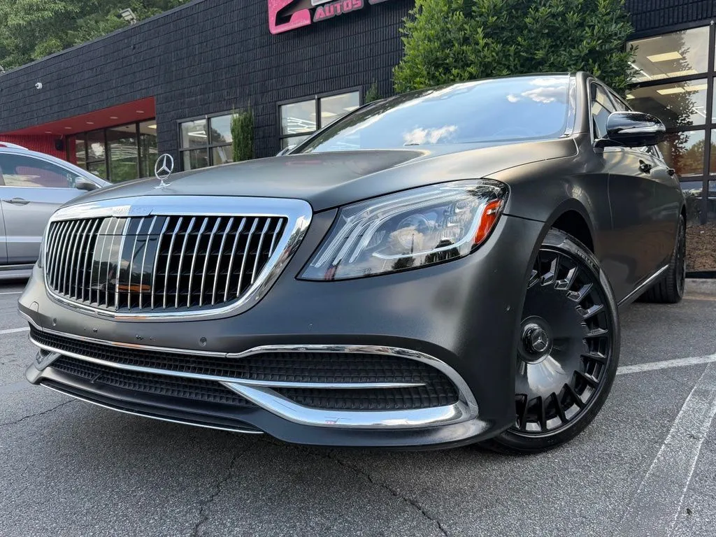 Mercedes-Benz S-Class photo 2