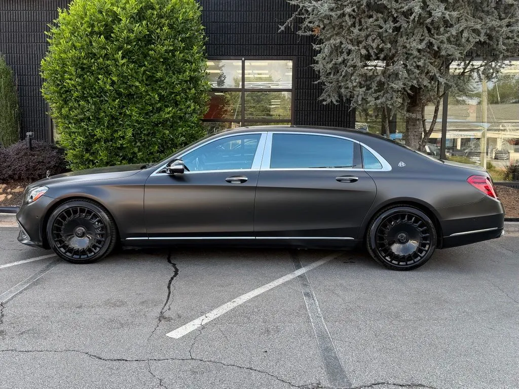 Mercedes-Benz S-Class photo 9