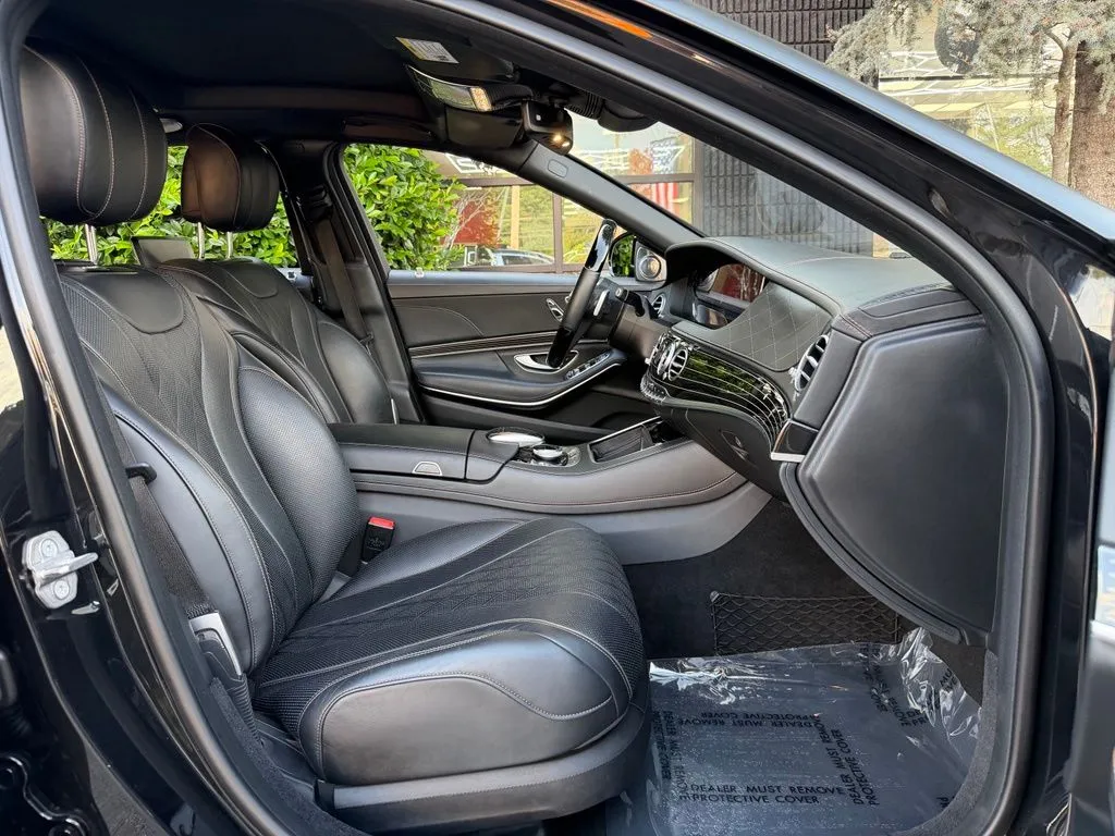 Mercedes-Benz S-Class photo 33