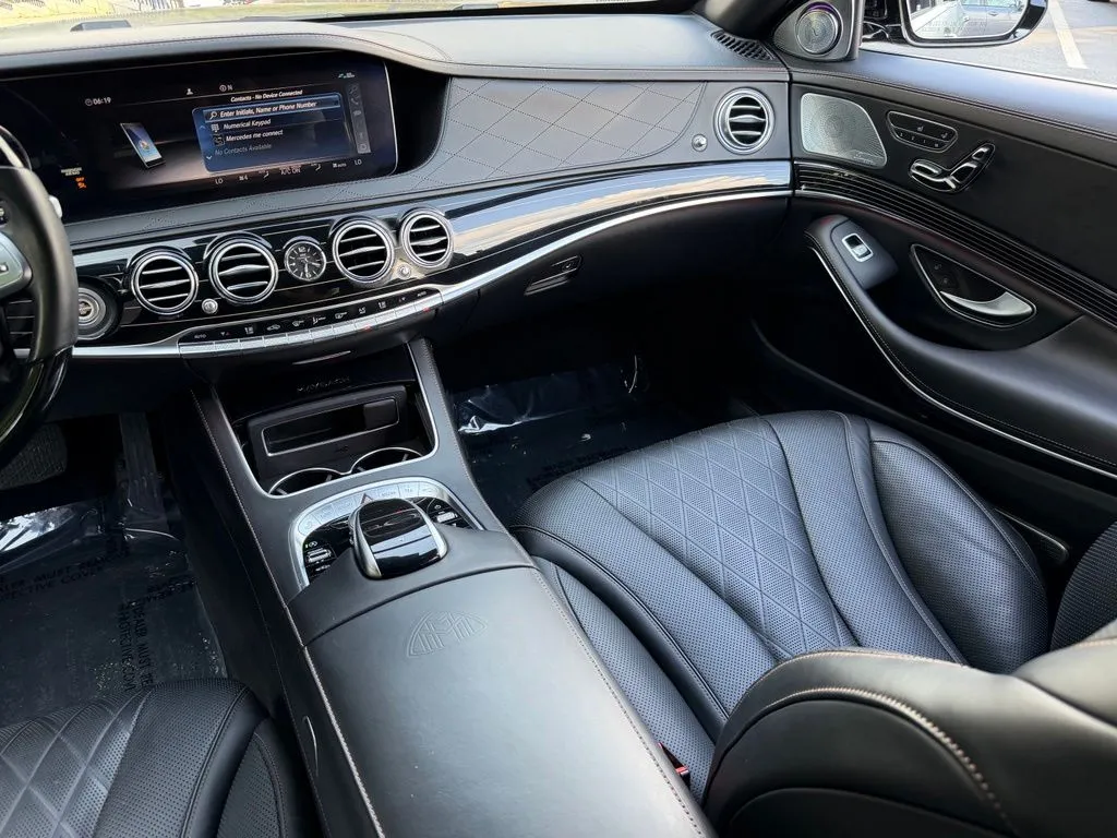 Mercedes-Benz S-Class photo 41