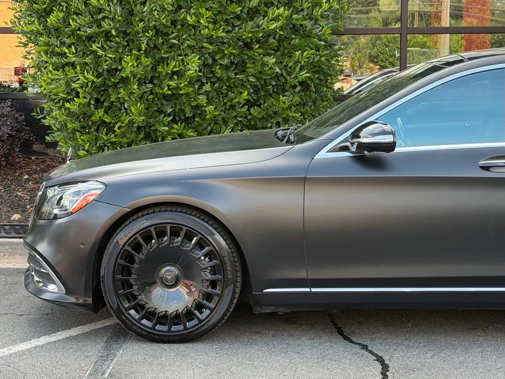 Mercedes-Benz S-Class photo 10
