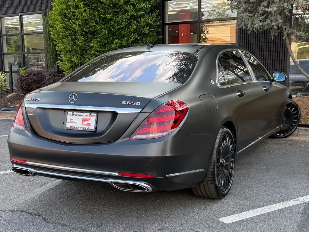 Mercedes-Benz S-Class photo 12