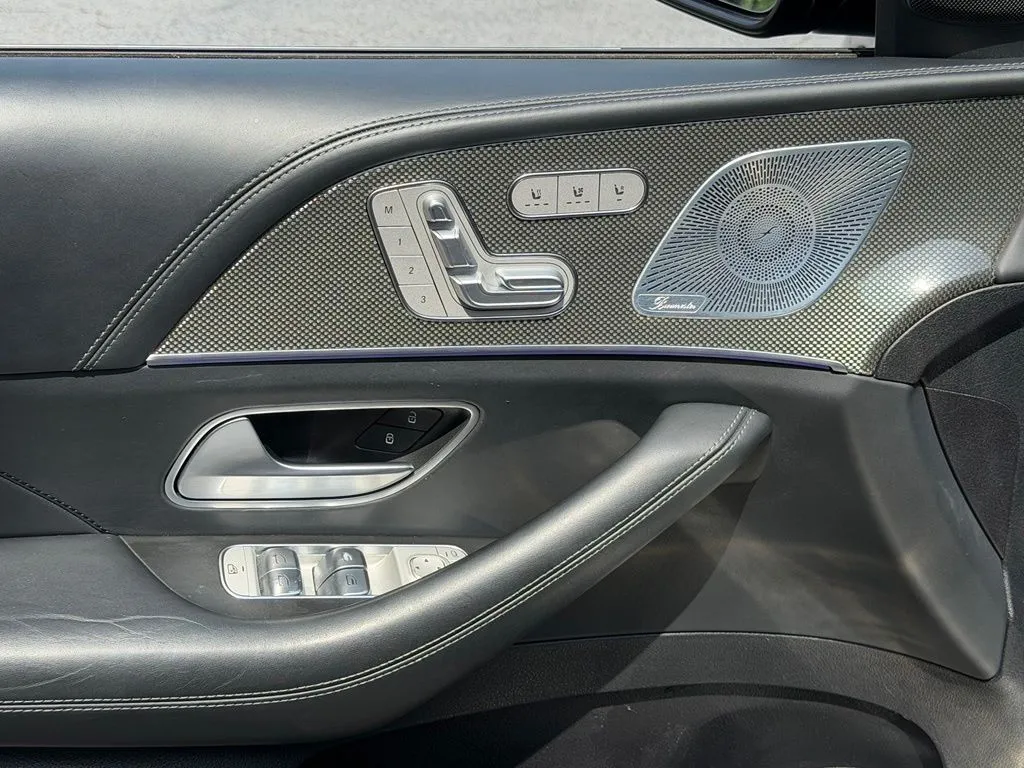 Mercedes-Benz GLE photo 26