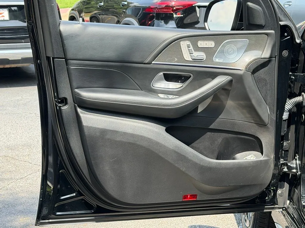Mercedes-Benz GLE photo 25
