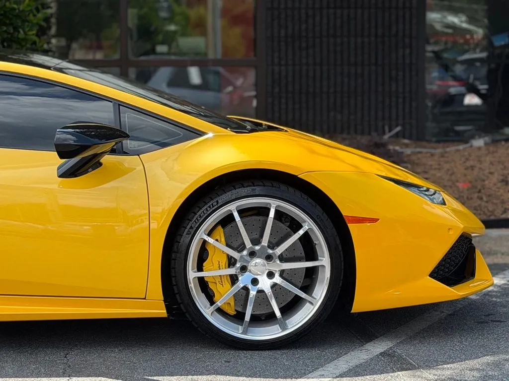 Lamborghini Huracan photo 24