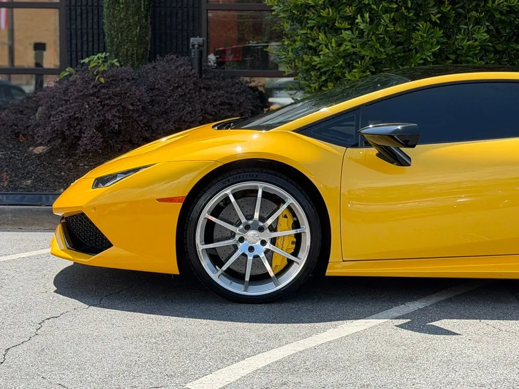 Lamborghini Huracan photo 10