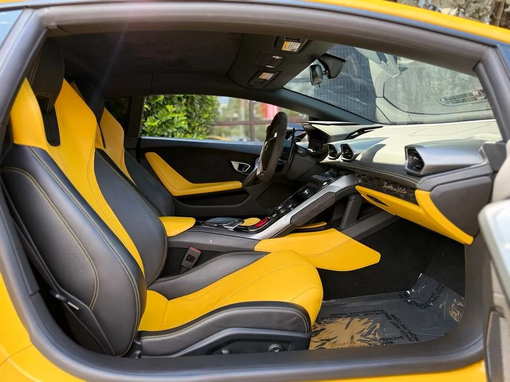 Lamborghini Huracan photo 31