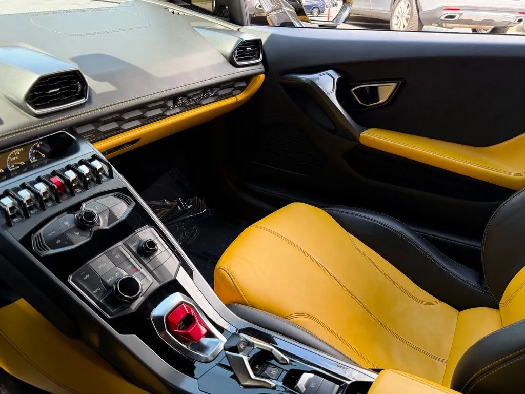 Lamborghini Huracan photo 37
