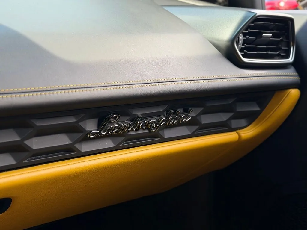 Lamborghini Huracan photo 49