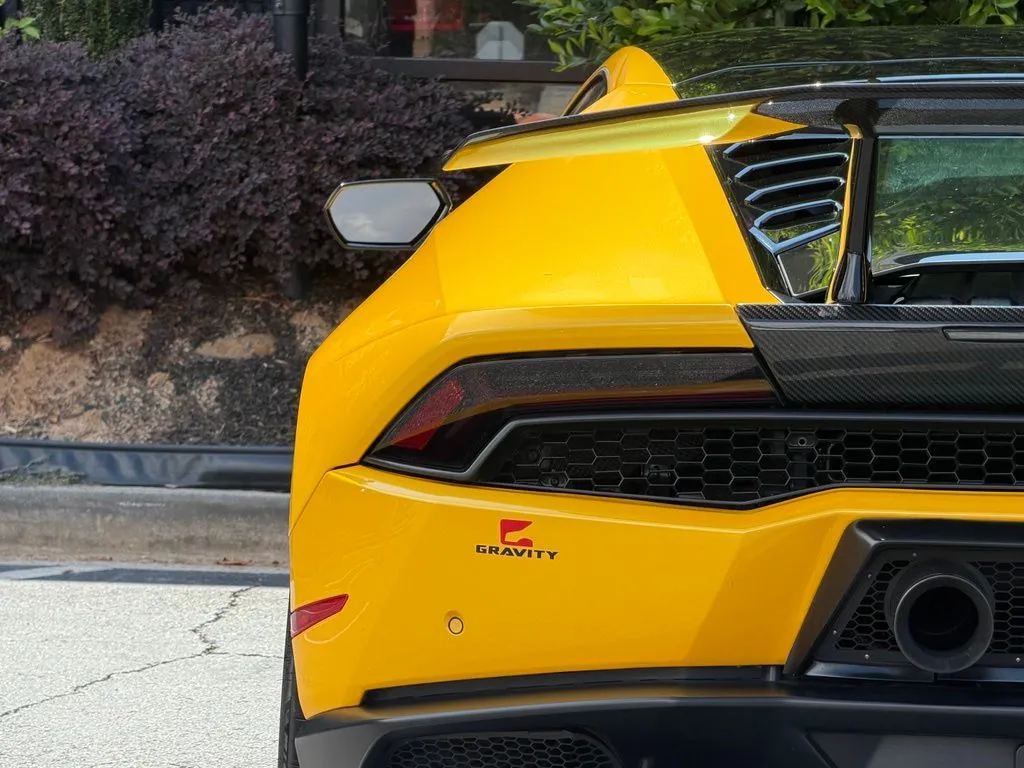 Lamborghini Huracan photo 15